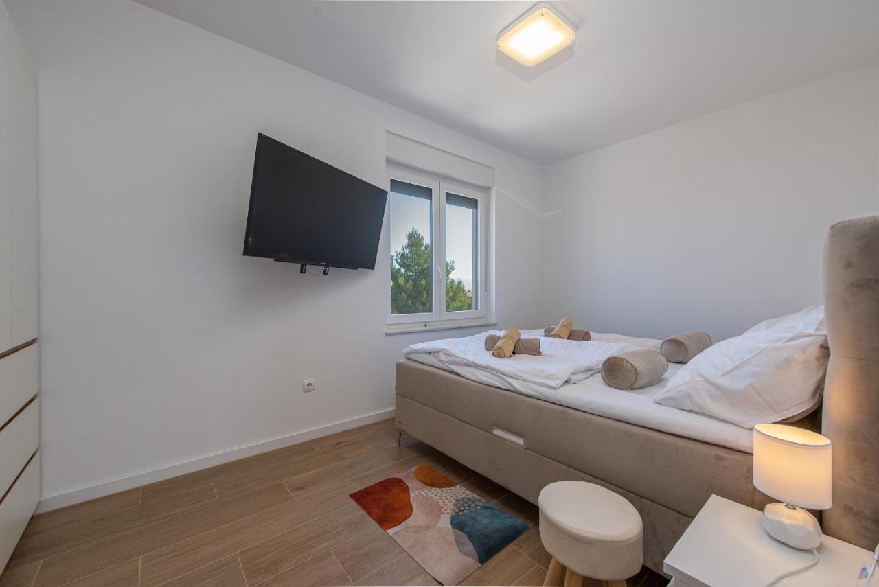 Villa Elite Vir Buitenkant foto